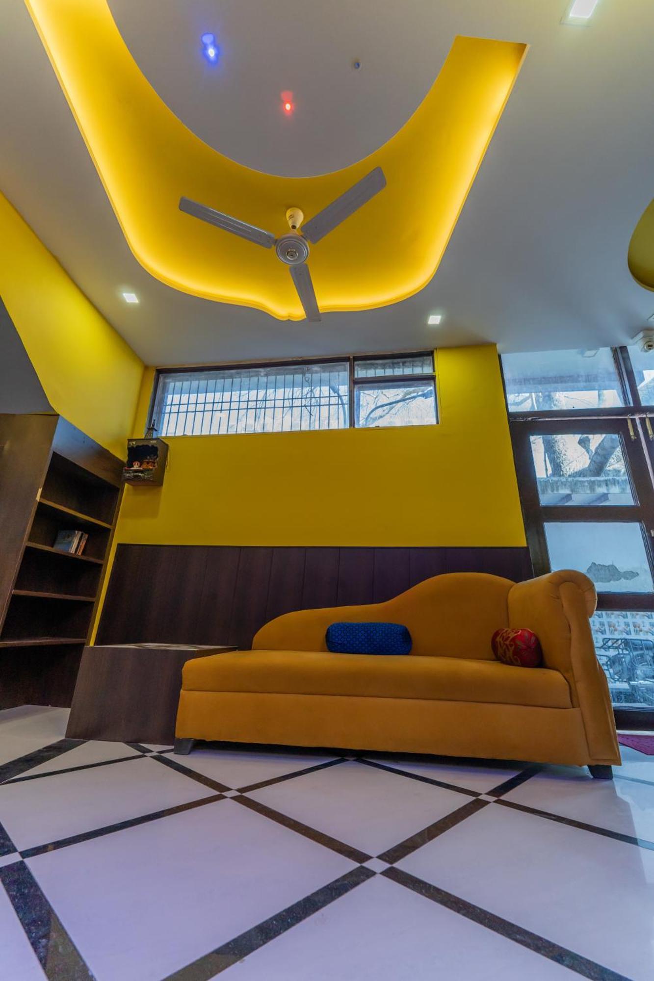 Big Brother Hostel Hotel Агра Екстериор снимка